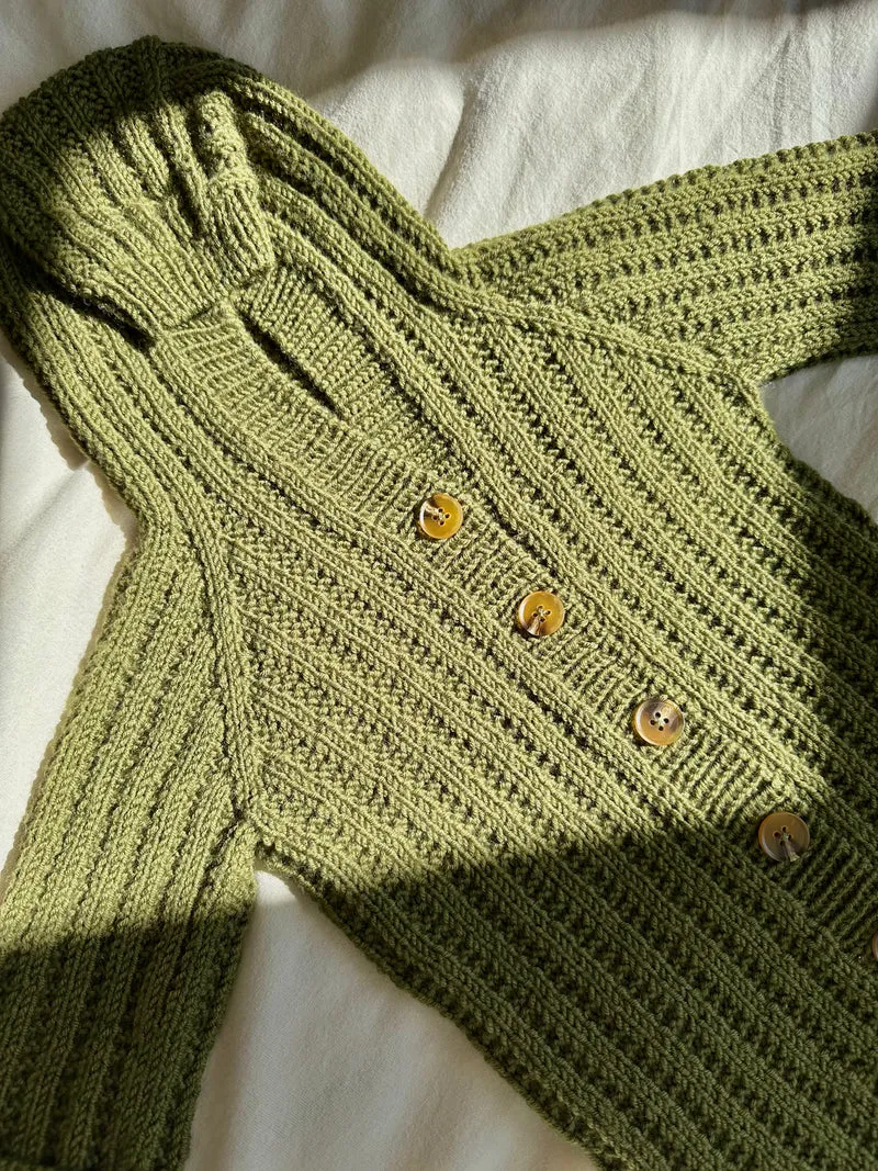 Cardamom Sleepsuit - English
