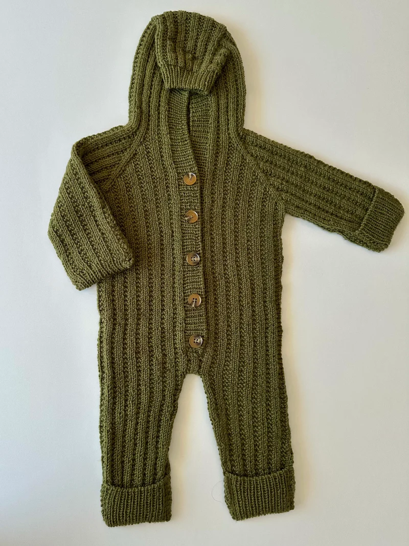Cardamom Sleepsuit - English