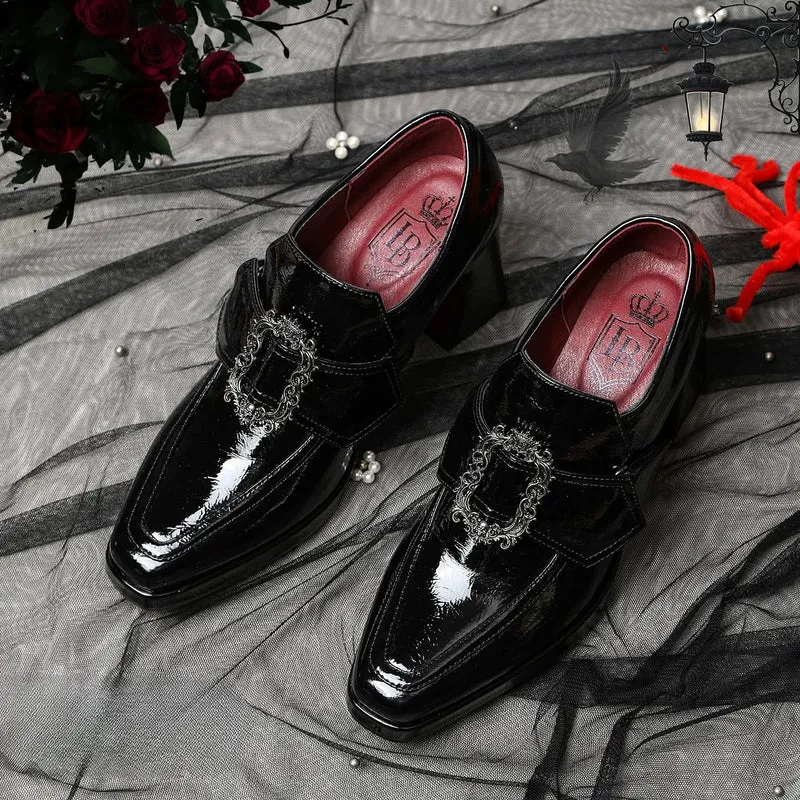 Gothic-Stil, verzierter Riemen mit Schnalle, zweifarbiger Blockabsatz für Damen