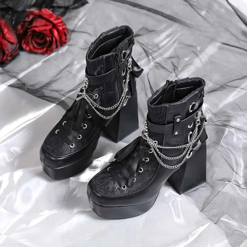Gothic-Schnürstiefeletten für Damen mit Kettenreißverschluss und Plateau