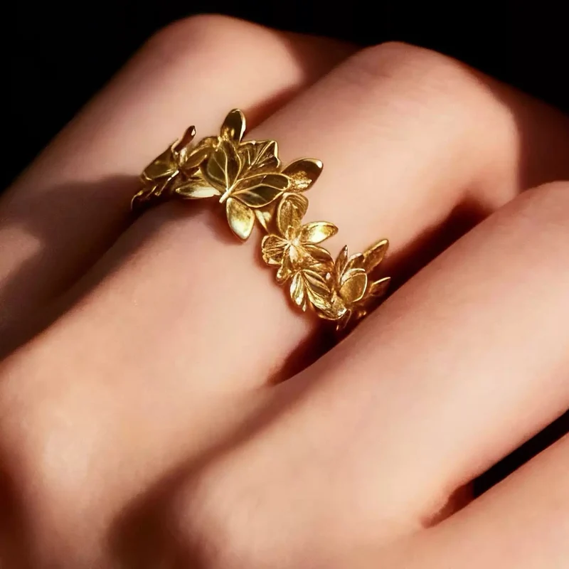 Gothic-Ring für Damen mit 3D-Schmetterling und offenem Band