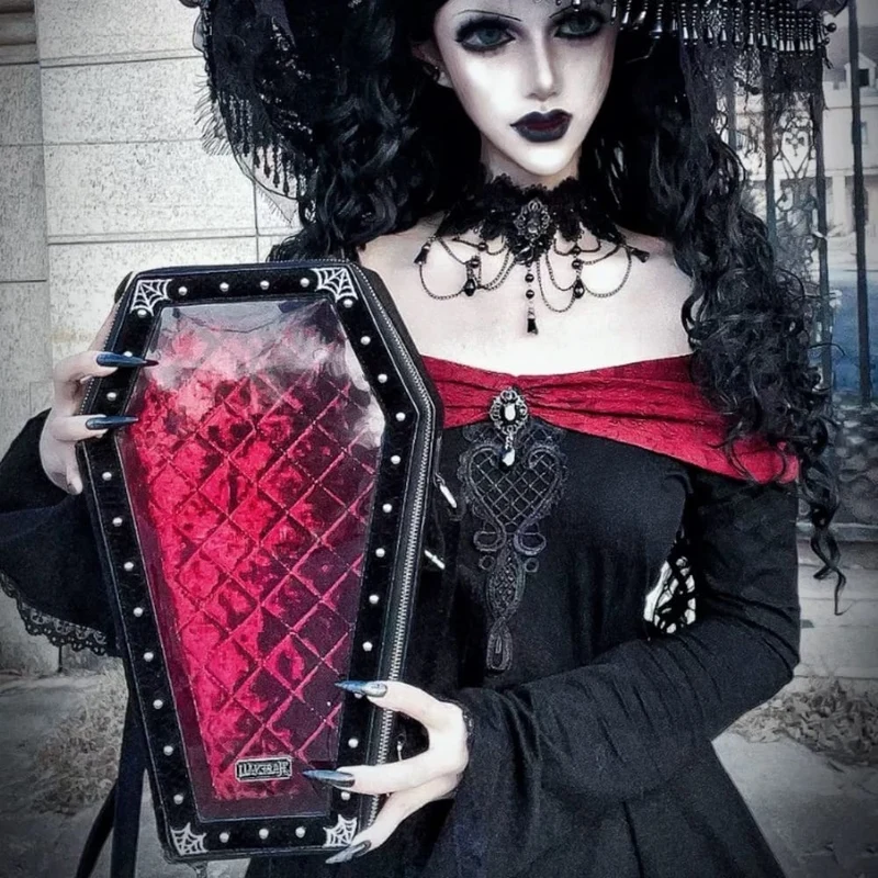Gothic-Sargtasche für Damen, rot-kariert