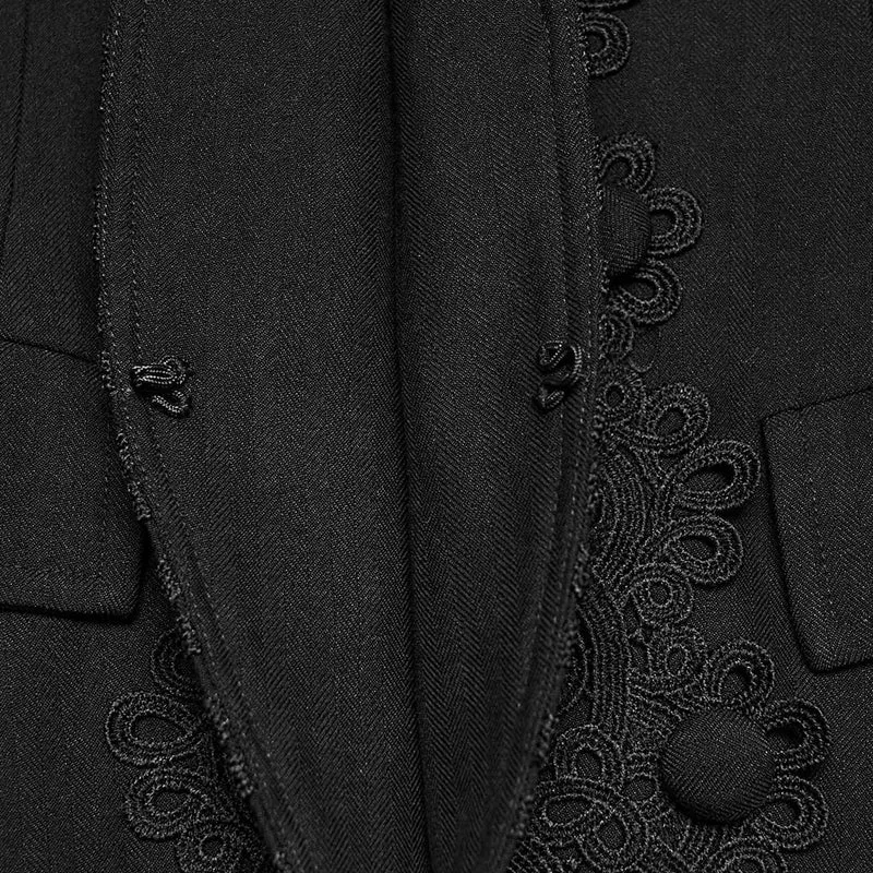 Lange Herrenweste im Gothic-Stil mit Spitzenapplikationen und Revers