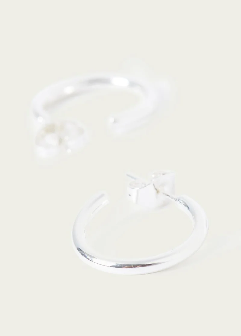 Mini hoop earring