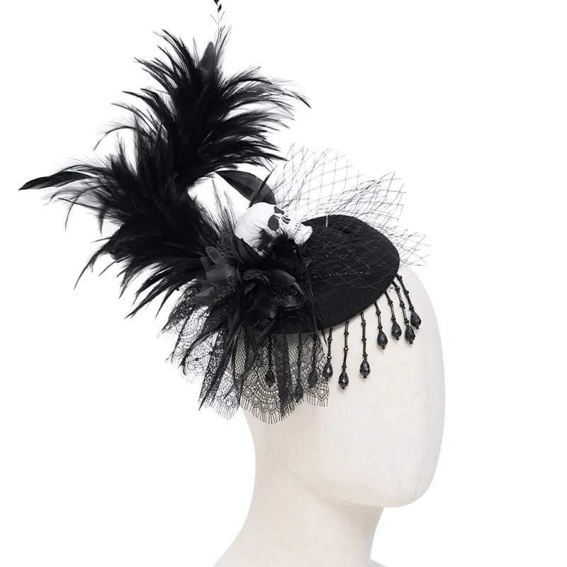 Gothic-Fascinator-Hut für Damen mit Totenkopf, Federn, Perlen und Fransen