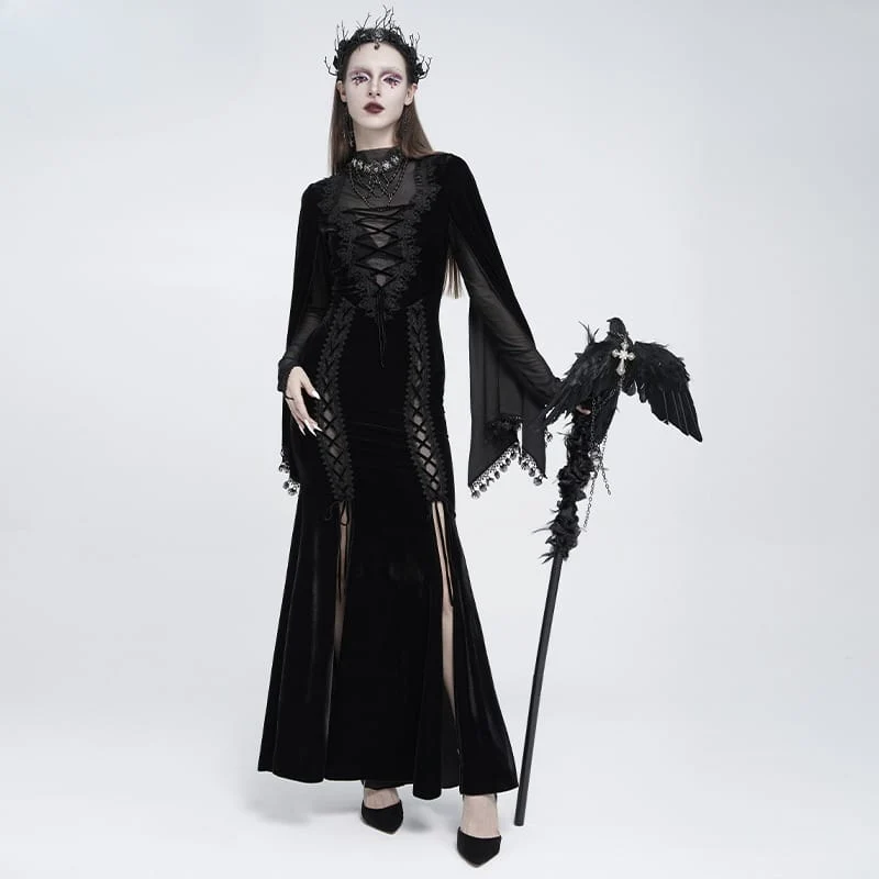 Schwarzes Gothic-Maxikleid aus Samt mit Schnürung, Mesh-Einsätzen, tiefem V-Ausschnitt und ideal als Hochzeitskleid