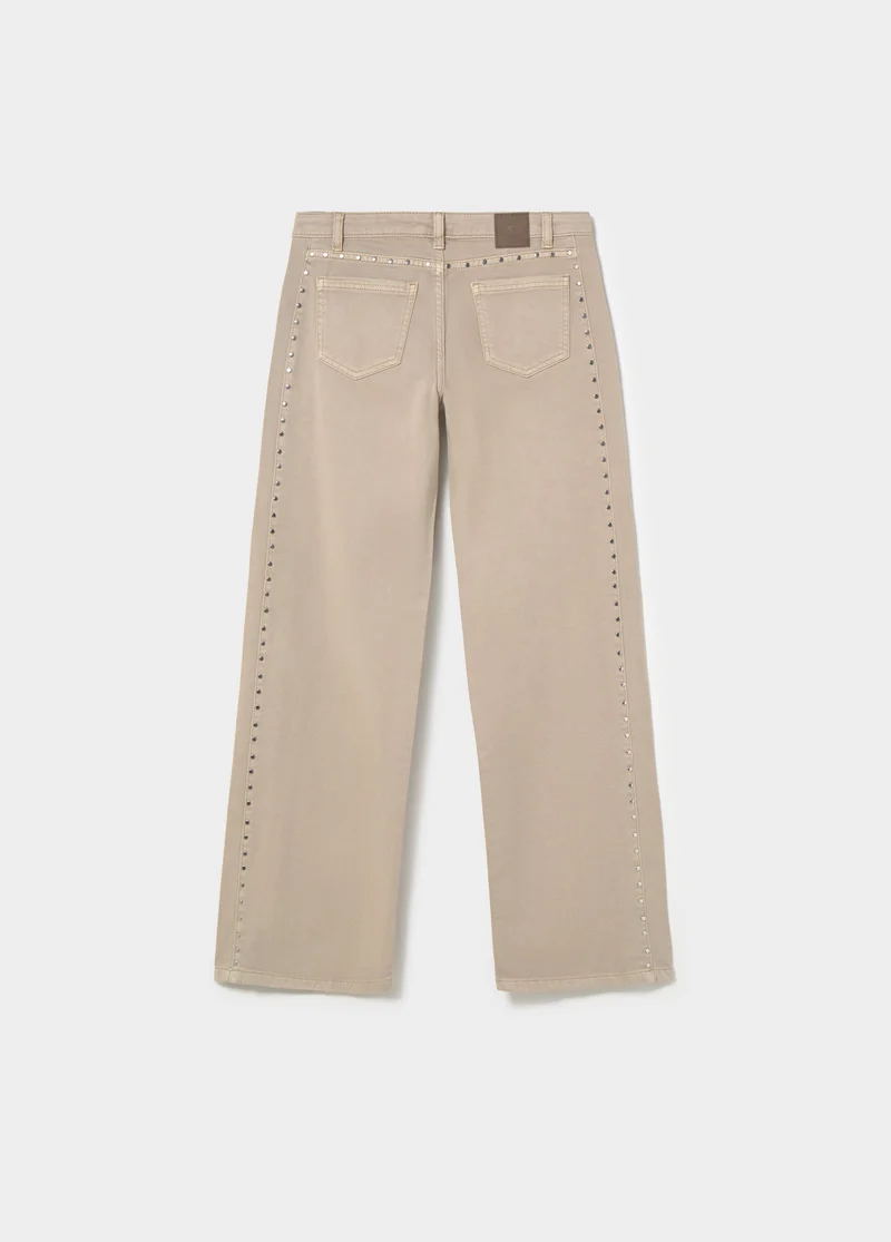 Straight-leg trousers with studs