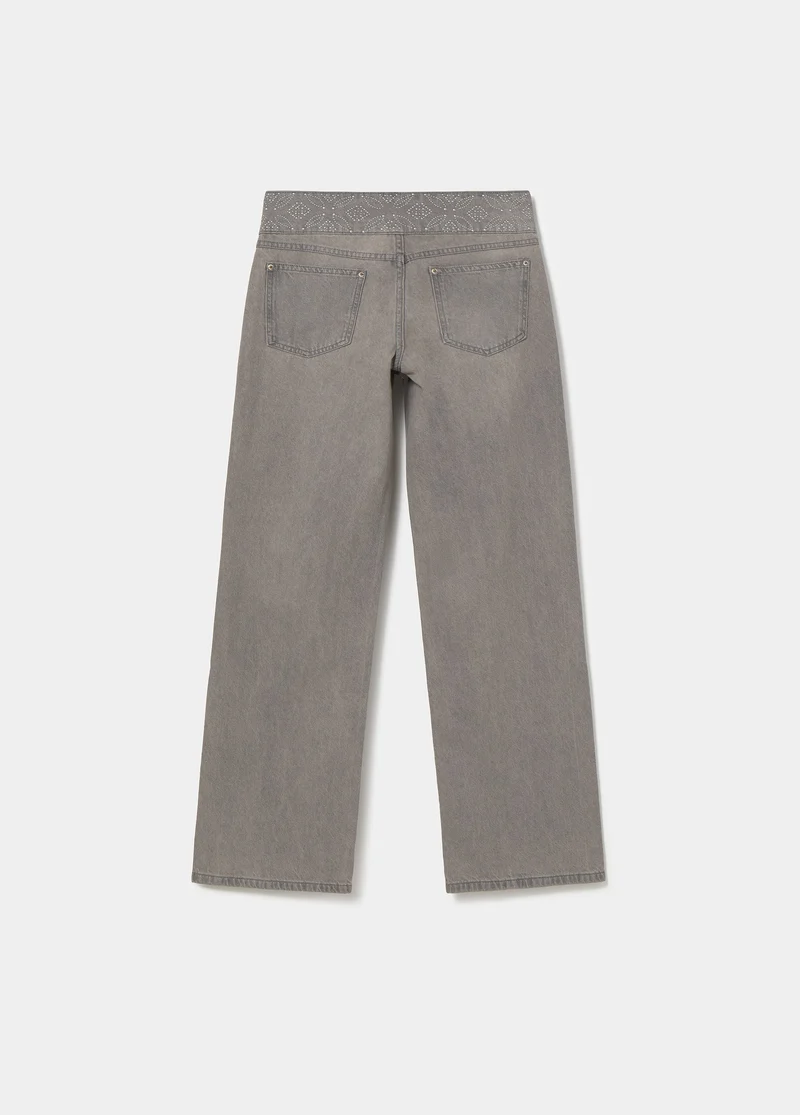 Wide-waistband jeans with studs