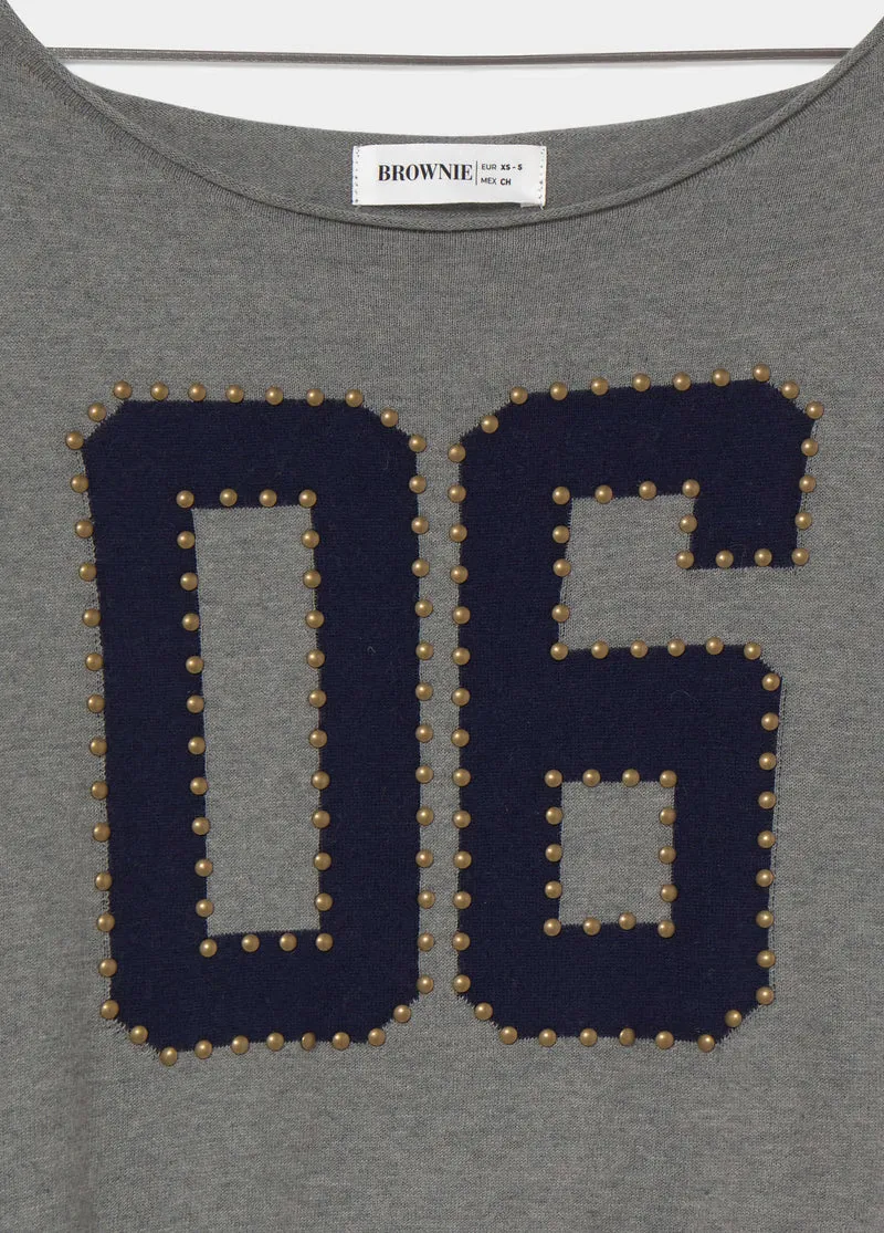 Open-neck number jersey
