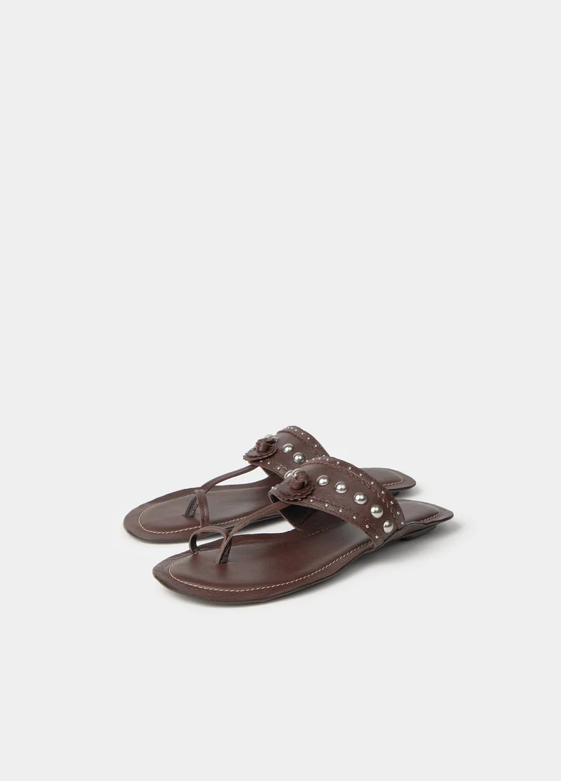 Flat stud sandals