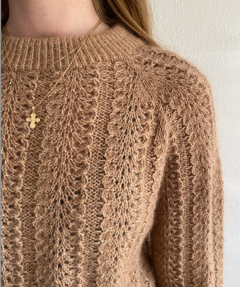 Acanthus Sweater - English