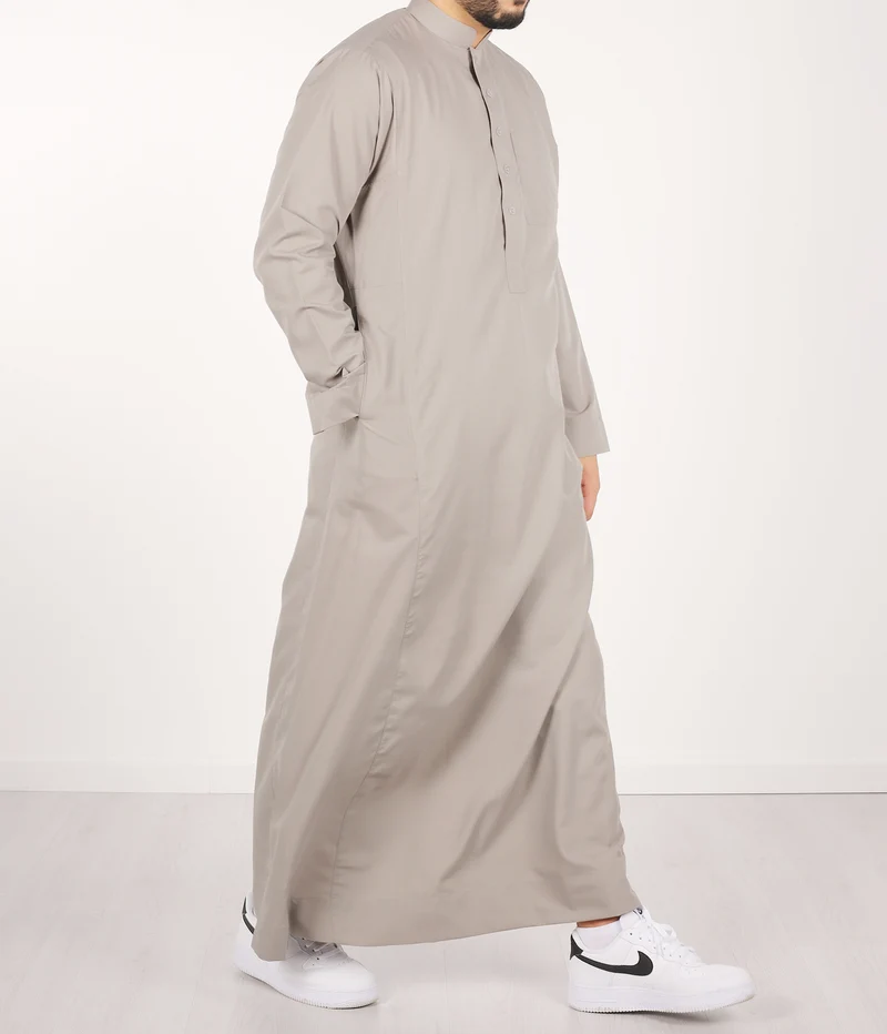 Qamis IND24 von Q4him – Cremegrau