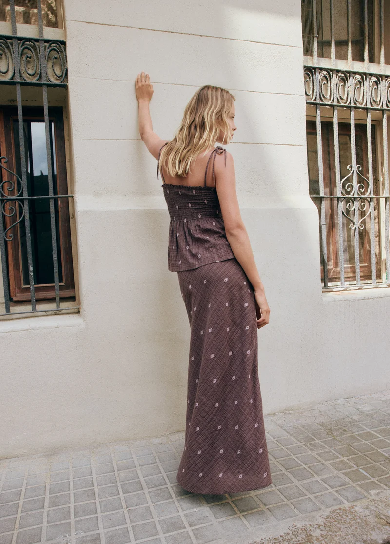 Long skirt with embroidery