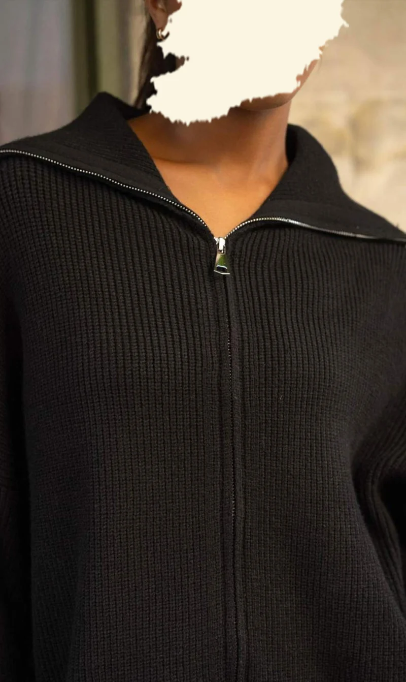 Strickpullover in Übergröße mit Reißverschluss