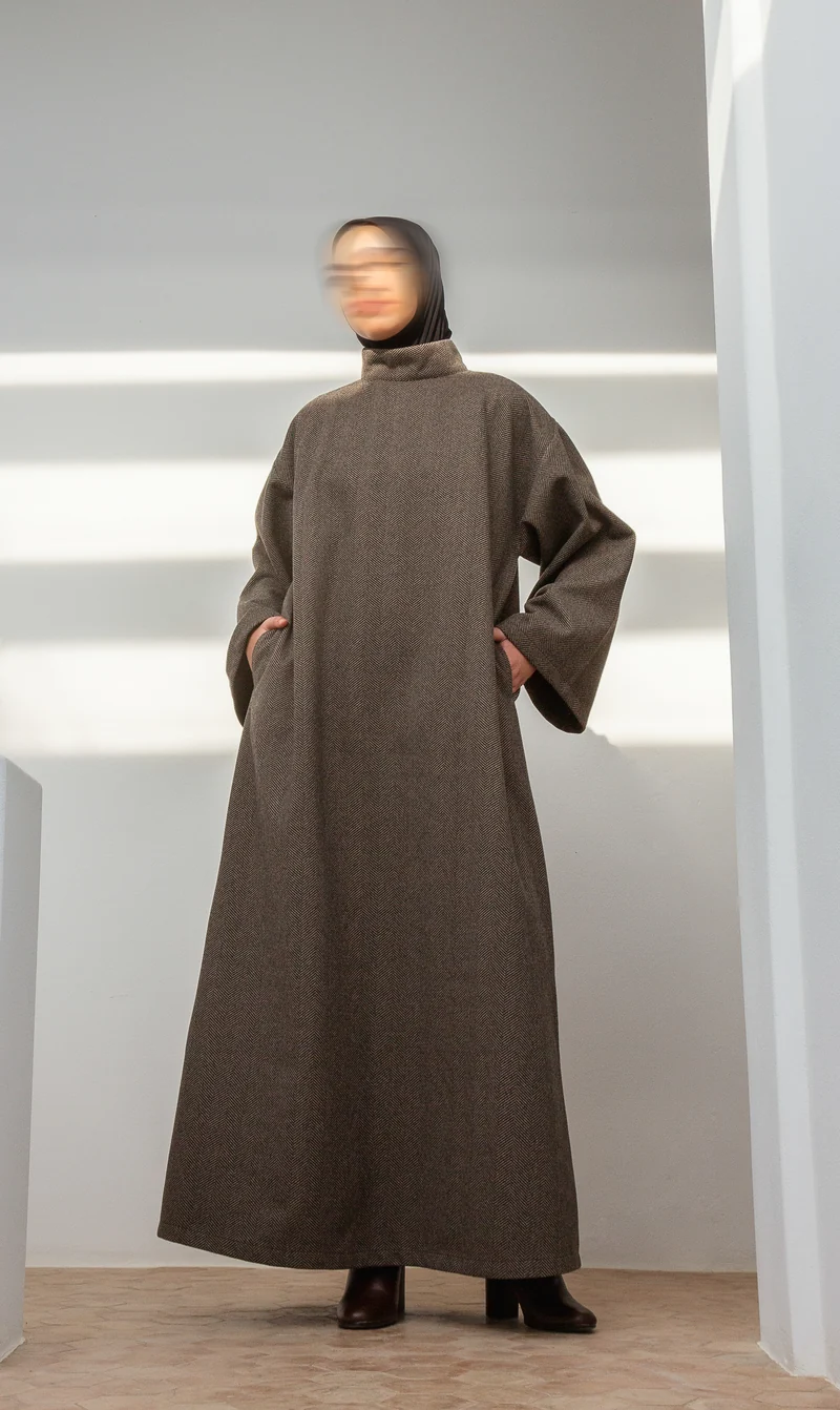 Koysoka Woolen Coll Abaya – Taupe