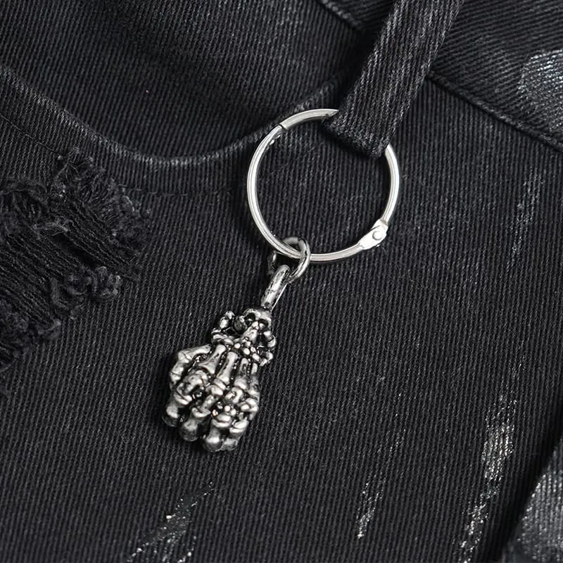 Punk-Rock für Damen mit Ösen, Ringen, offener Kante und unregelmäßigem Saum