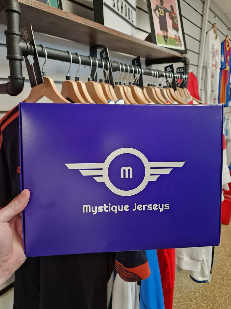 Gebrauchtes Mystery-Fußballtrikot