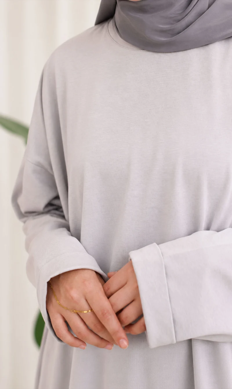 Bequemes Baumwoll-T-Shirt Abaya Busra