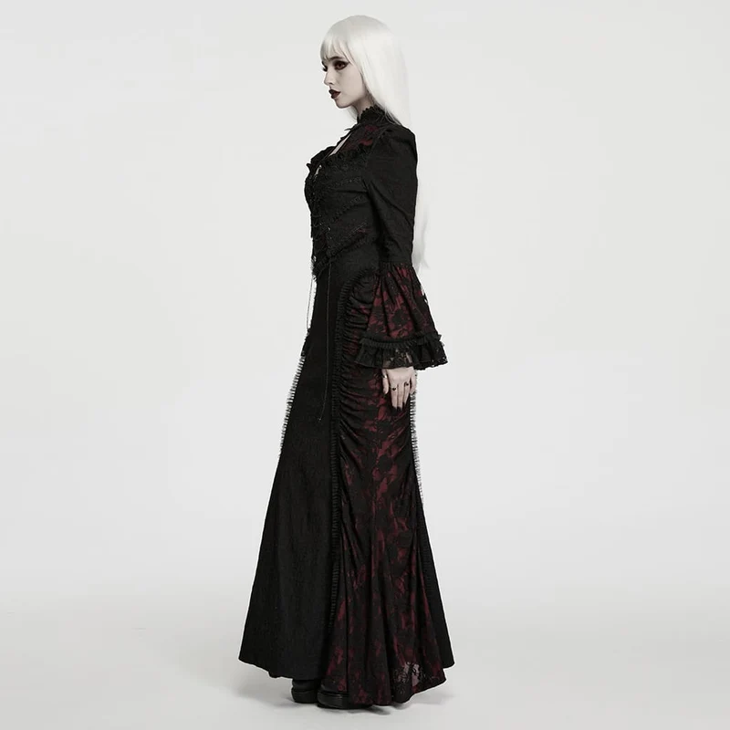 Gothic-Maxikleid für Damen mit Cut-outs, Schnürung, Kettenapplikationen und ausgestellten Ärmeln, schwarz-rot