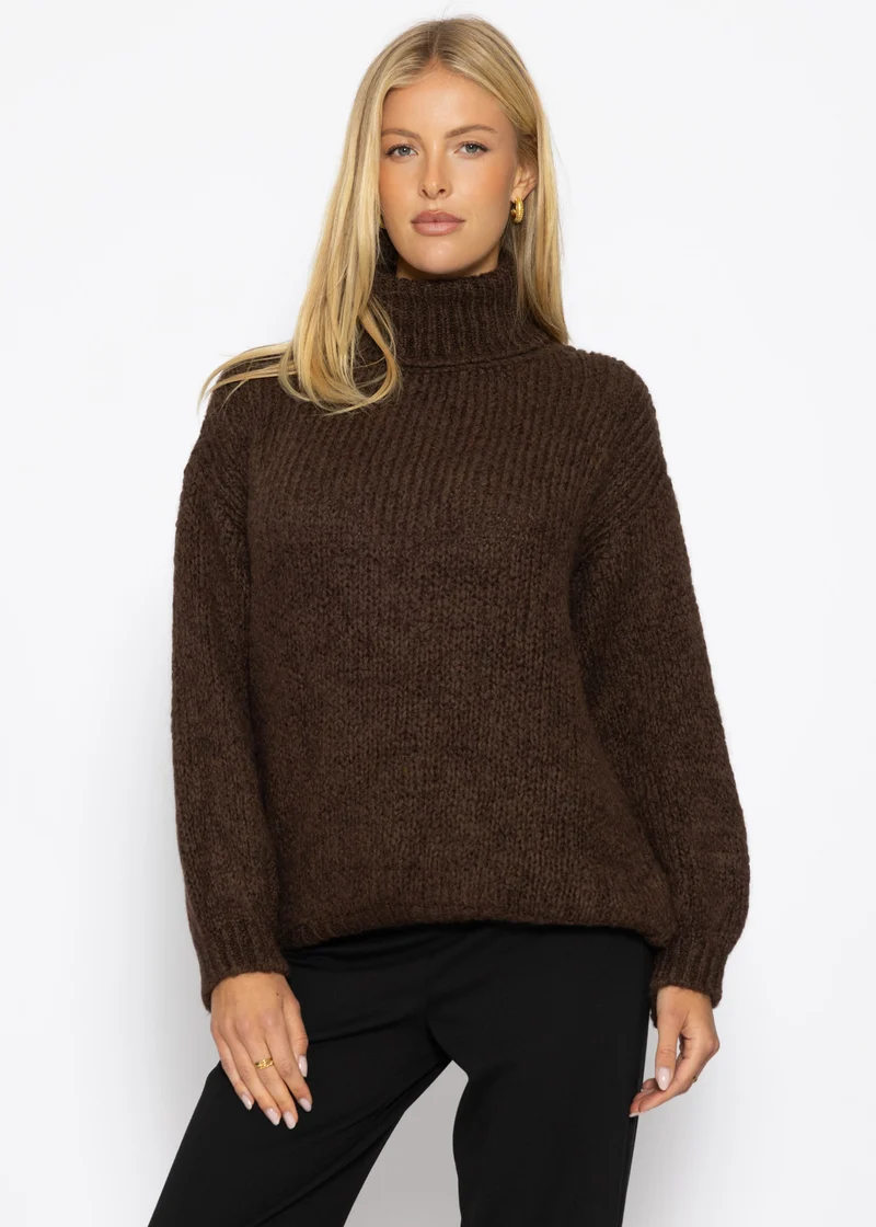 Grober Strickpullover mit Rollkragen - dunkelbraun