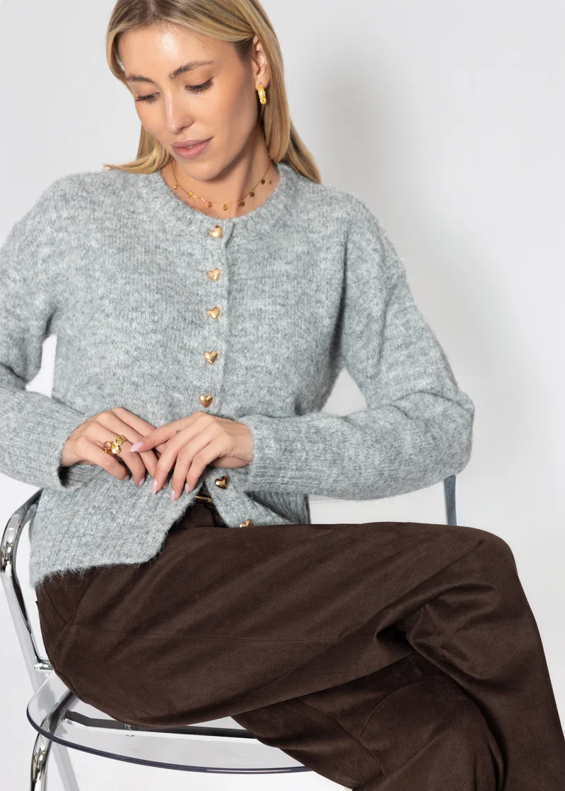 Strickjacke mit Herzknöpfen - grau