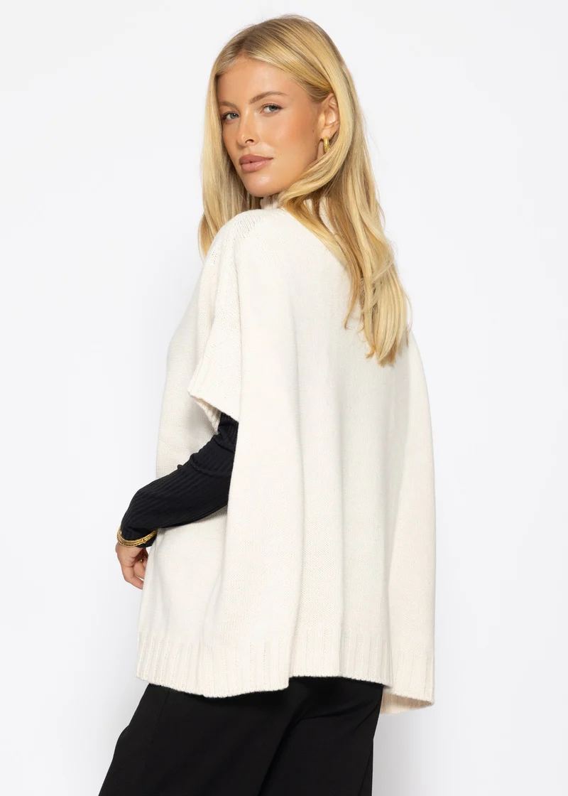 Oversize, ärmelloser Pullunder mit Turtleneck - offwhite