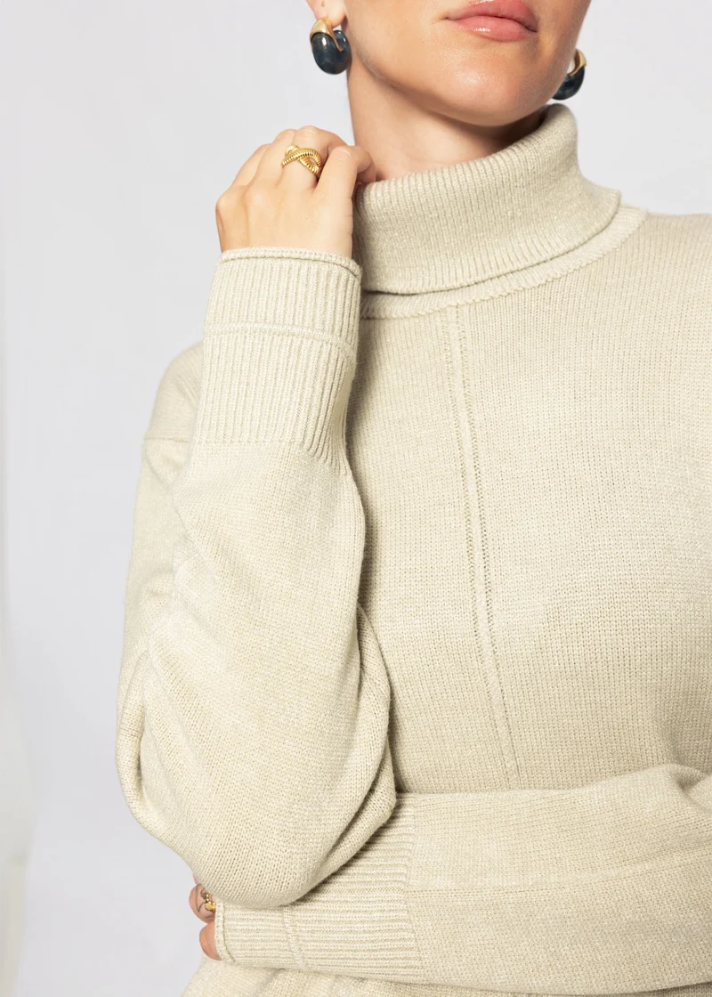 Rollkragenpullover mit Ziernaht - taupe