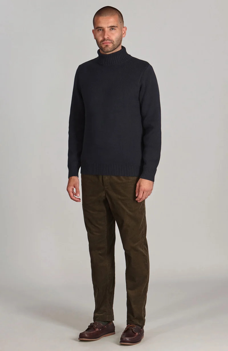 Mittelschwerer, taillierter Submariner-Rollkragenpullover aus 100 % Baumwolle für Herren