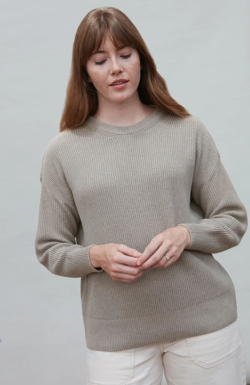 Gerippter Damenpullover mit Rundhalsausschnitt aus 100 % Baumwolle