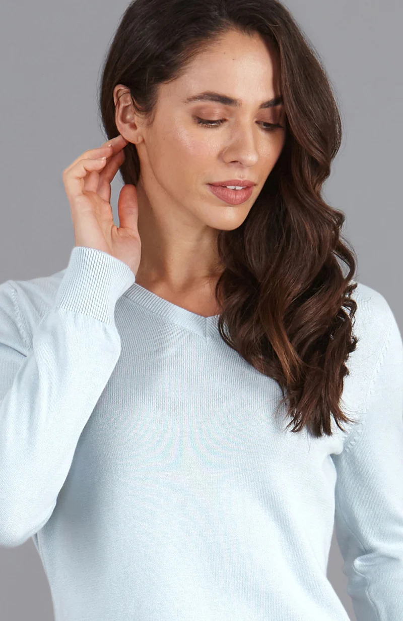 Damen-Pullover mit V-Ausschnitt aus reiner Baumwolle