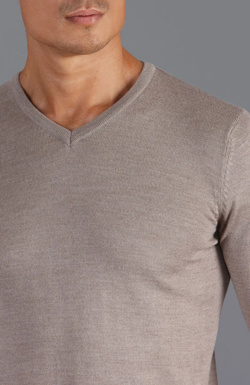 Extrafeiner Herren-Pullover aus Merinowolle mit V-Ausschnitt