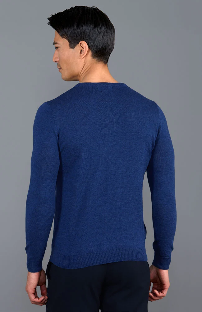 Extrafeiner Herren-Pullover aus Merinowolle mit V-Ausschnitt