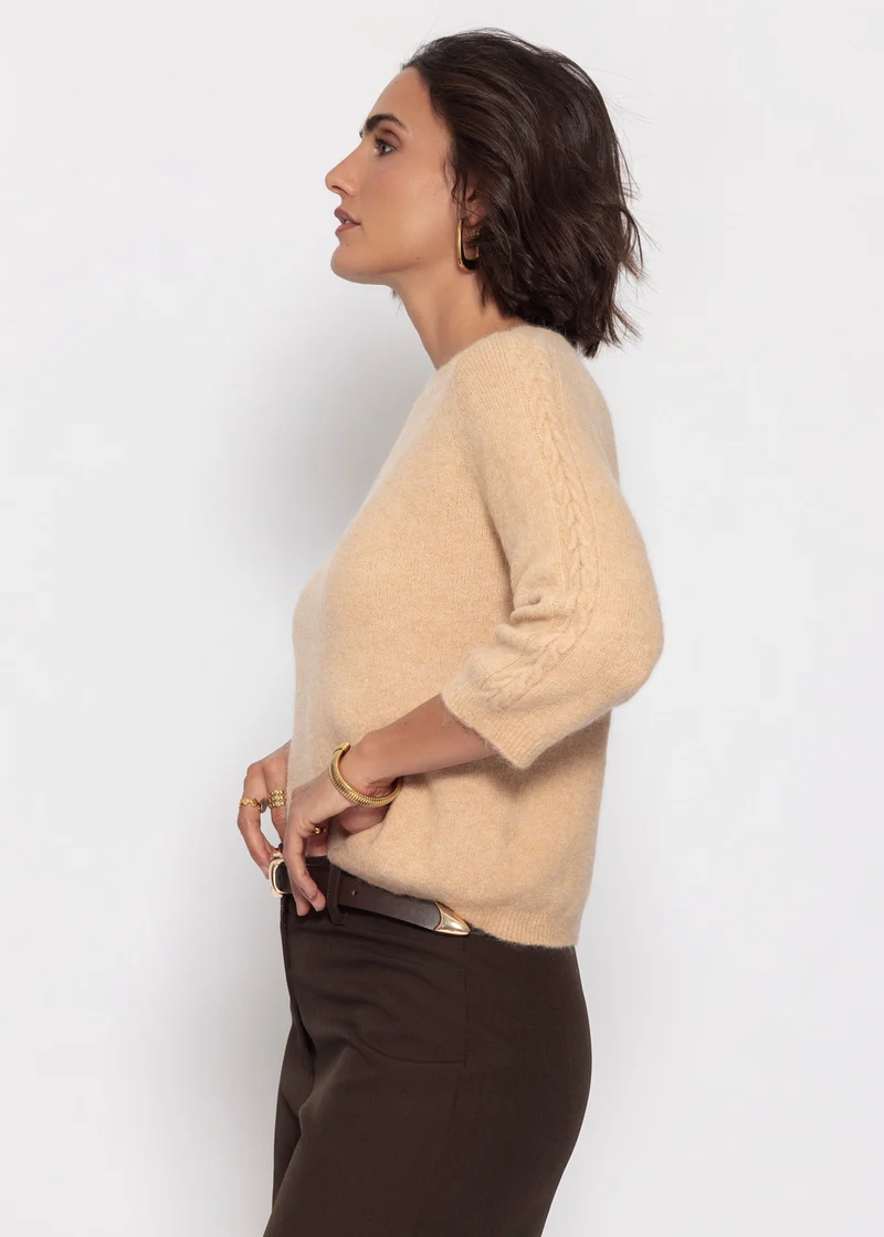 Strickoberteil mit Zopfmuster-Detail - beige