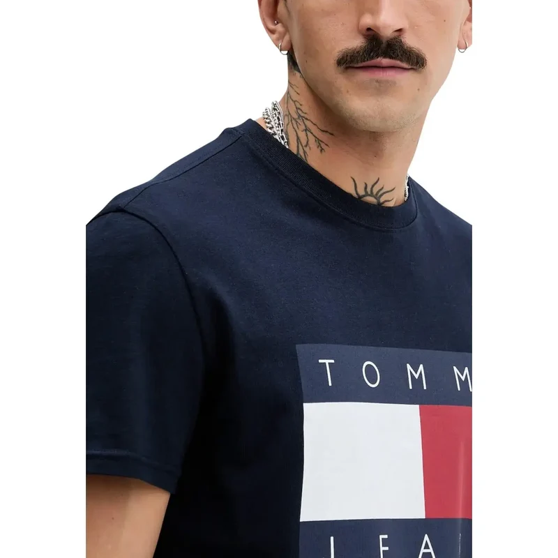 Tommy Hilfiger Herren T-Shirt aus blauer Bio-Baumwolle