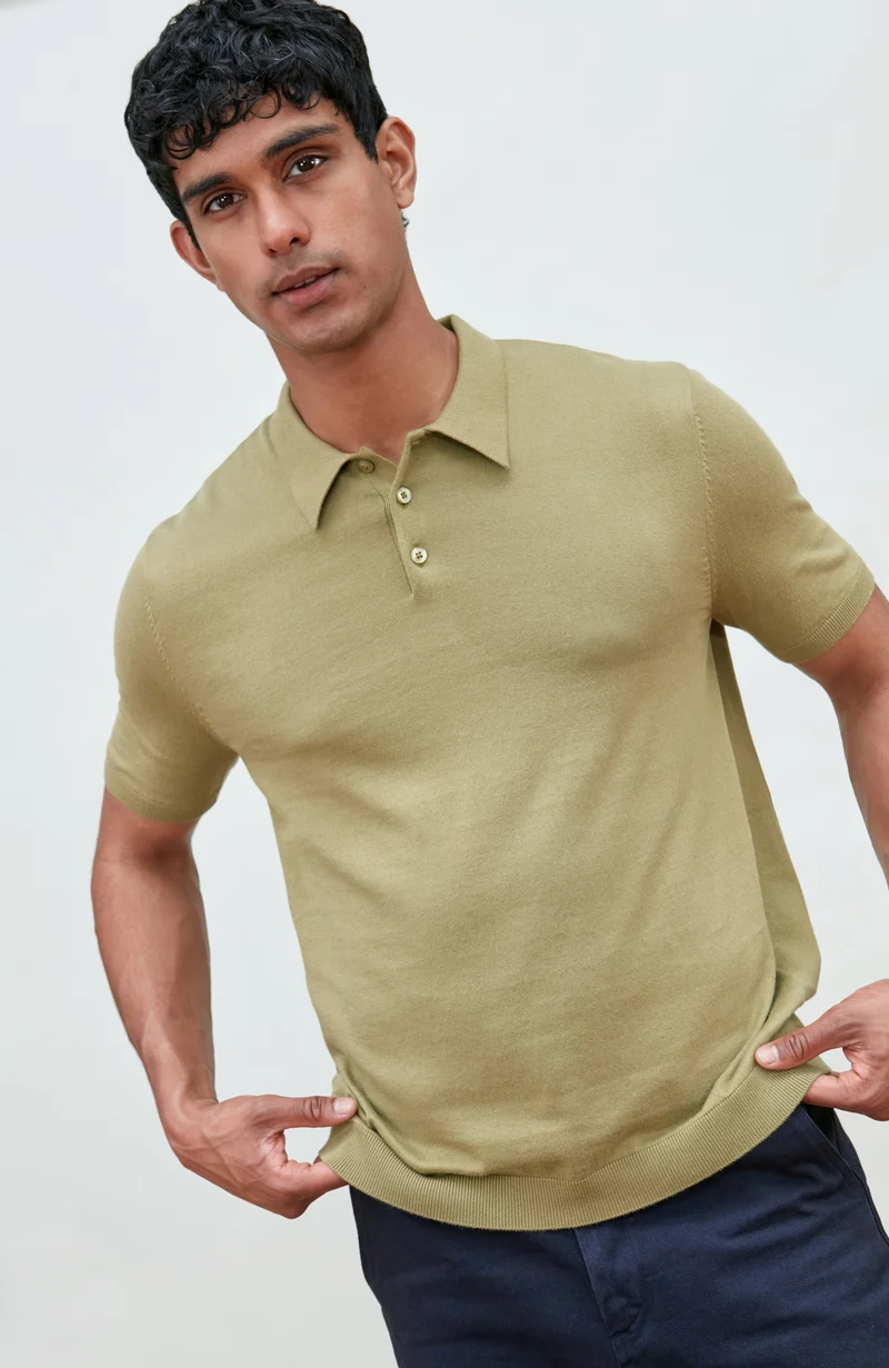 Kurzärmliges Herren-Poloshirt aus 100 % ultrafeiner Baumwolle