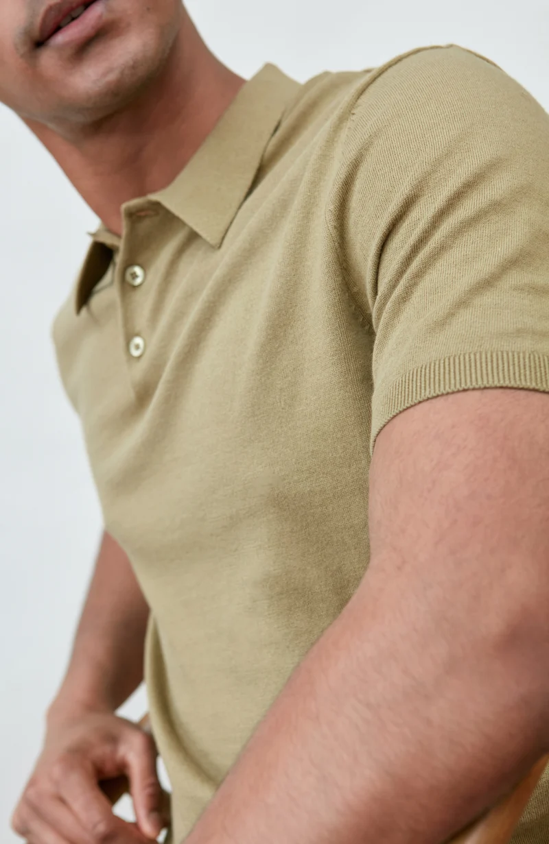 Kurzärmliges Herren-Poloshirt aus 100 % ultrafeiner Baumwolle