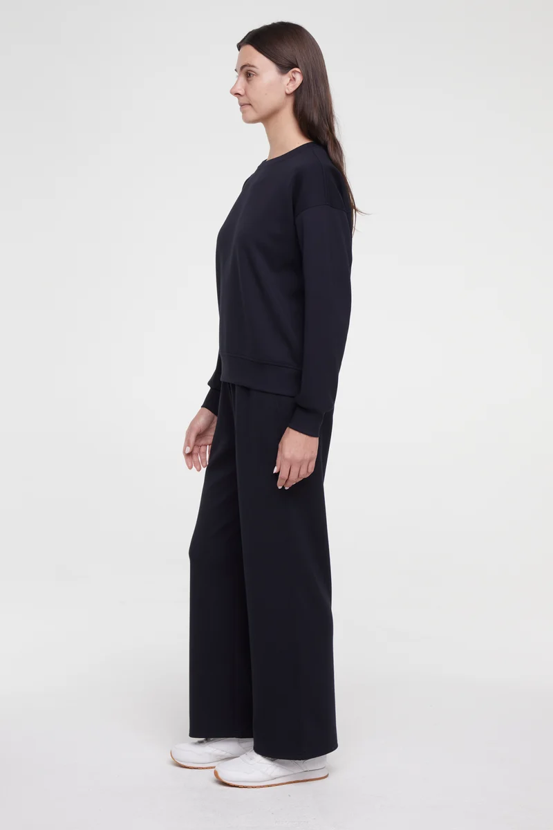 Lana Pullover | Black Beauty