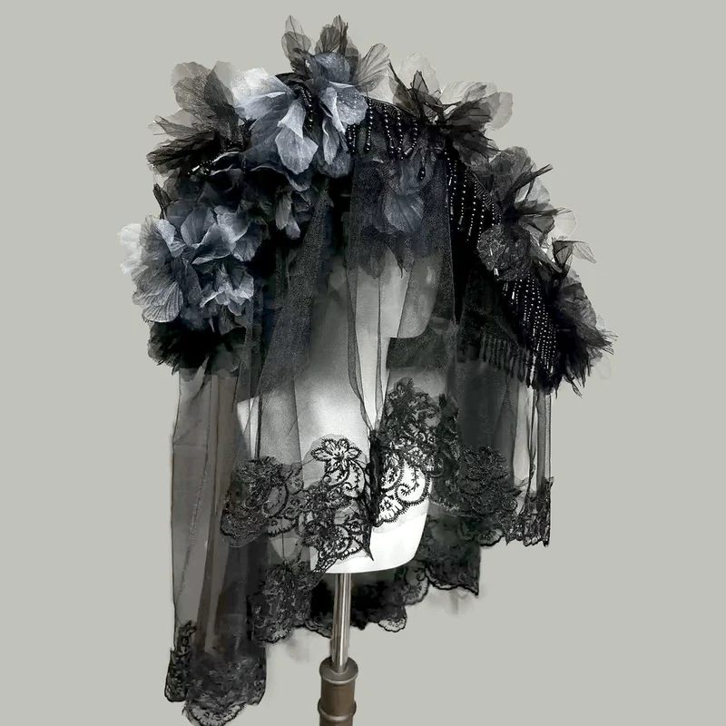 Gothic-Trauerhut für Damen im viktorianischen Stil mit Blumenmuster