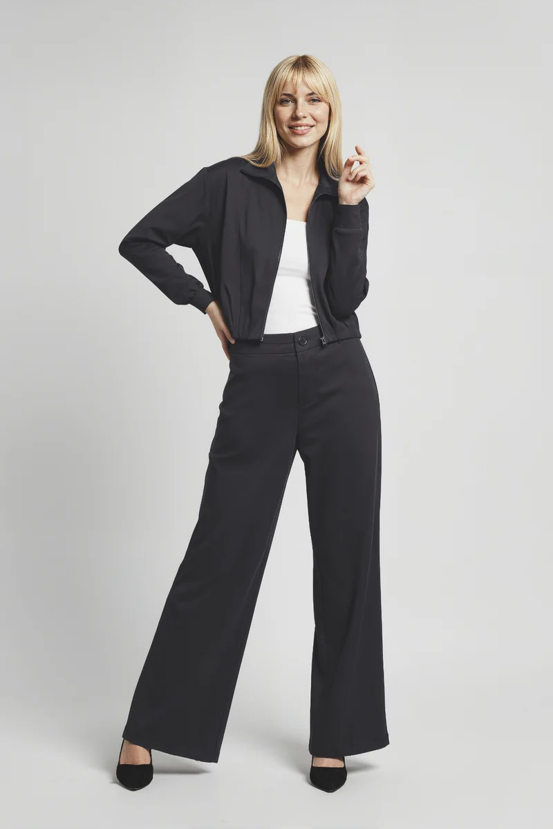 Rachelle Pant | Black Beauty