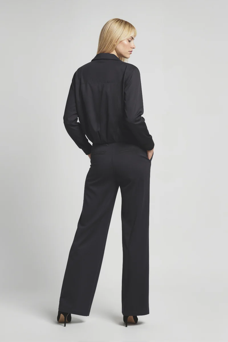 Rachelle Pant | Black Beauty