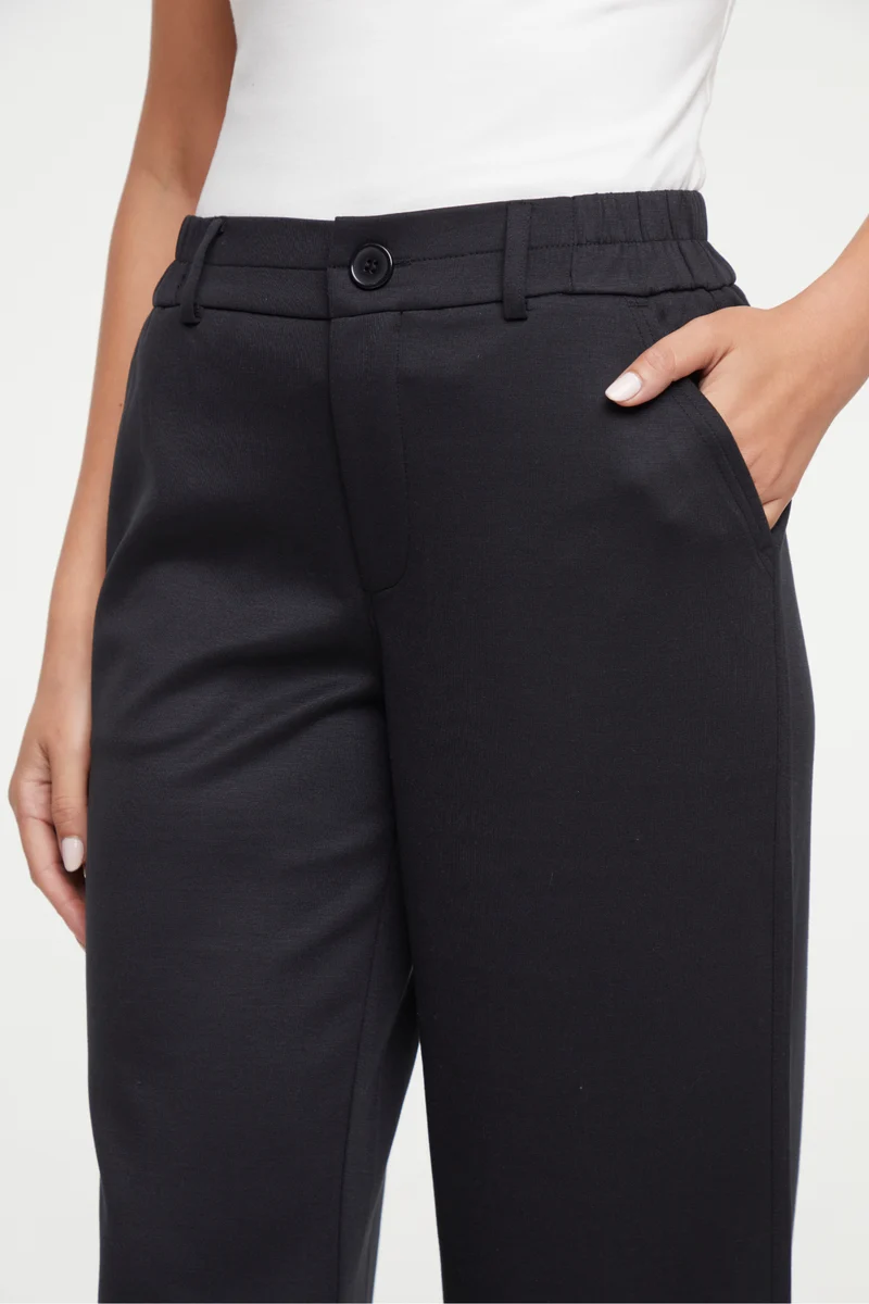 Rachelle Pant | Black Beauty