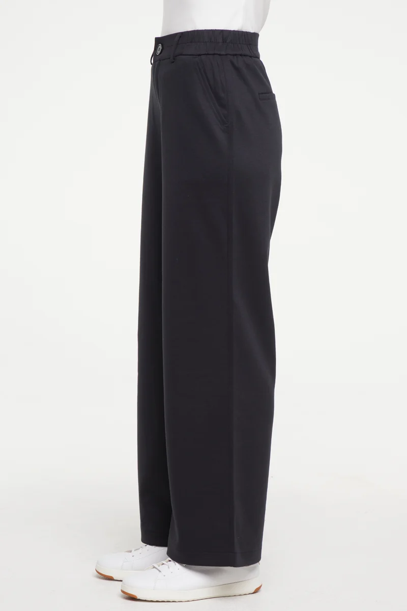 Rachelle Pant | Black Beauty
