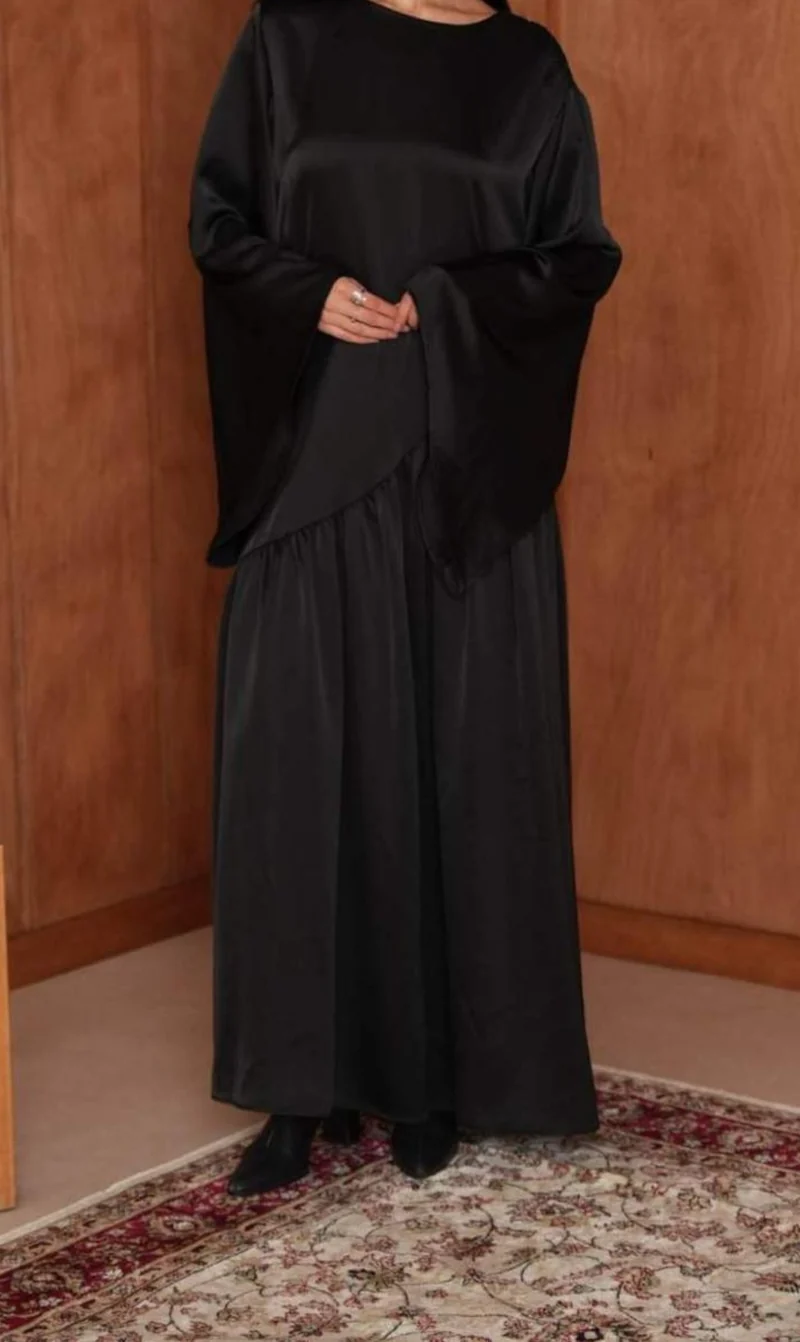 Eleganter Kimono Abaya aus Satin
