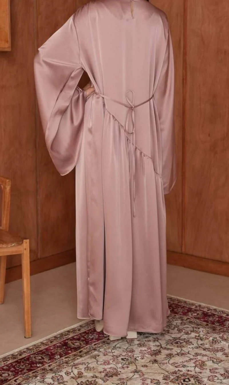Eleganter Kimono Abaya aus Satin