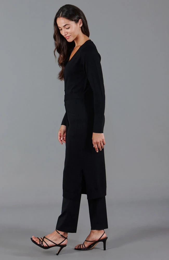 Langes Strickjackenkleid aus reiner extrafeiner Merinowolle für Damen