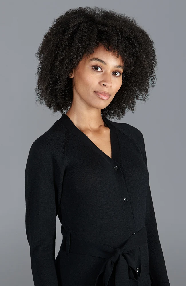 Langes Strickjackenkleid aus reiner extrafeiner Merinowolle für Damen