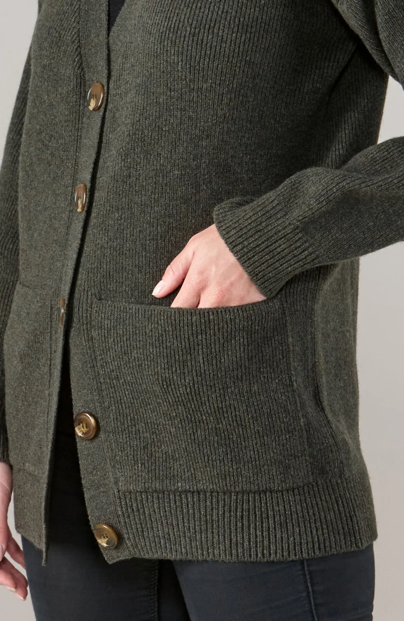 Gerippter Damen-Cardigan aus 100 % Lammwolle mit V-Ausschnitt und Taschen