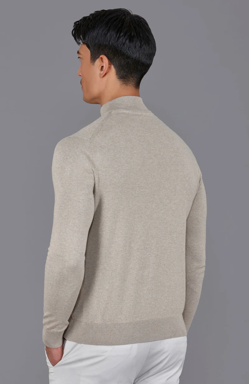 Herrenpullover aus 100 % ultrafeiner Baumwolle mit Stehkragen