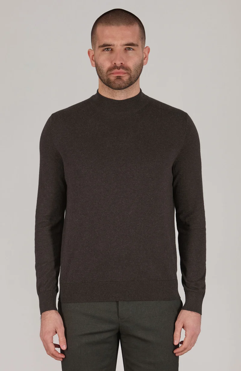 Herrenpullover aus 100 % ultrafeiner Baumwolle mit Stehkragen