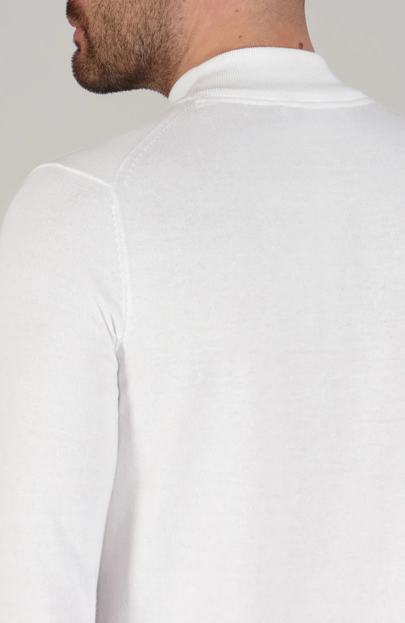 Herrenpullover aus 100 % ultrafeiner Baumwolle mit Stehkragen